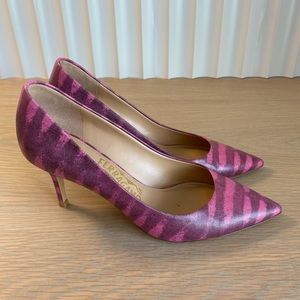 FERRAGAMO LEATHER PUMPS